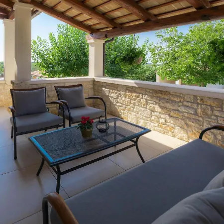The Mulberry Stonehouse By Interhome *
