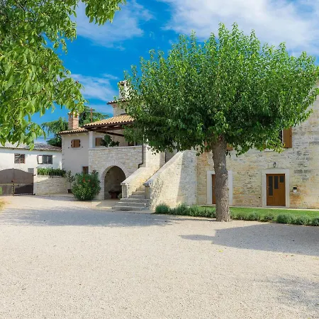 Juste & Roza By Interhome *