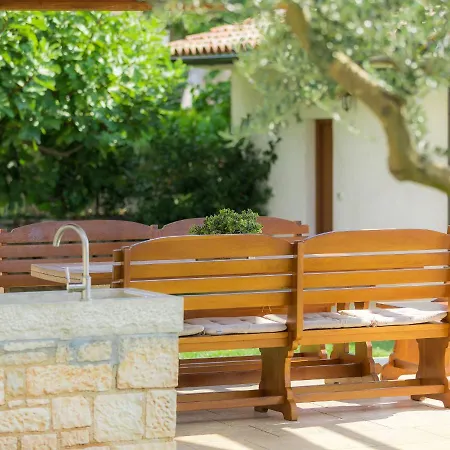 Juste & Roza By Interhome Tatil Evi Žminj