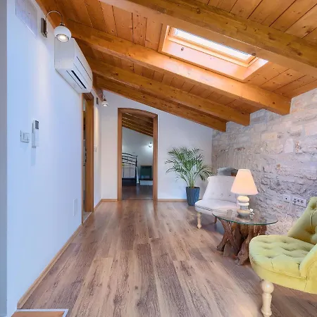 Juste & Roza By Interhome Tatil Evi