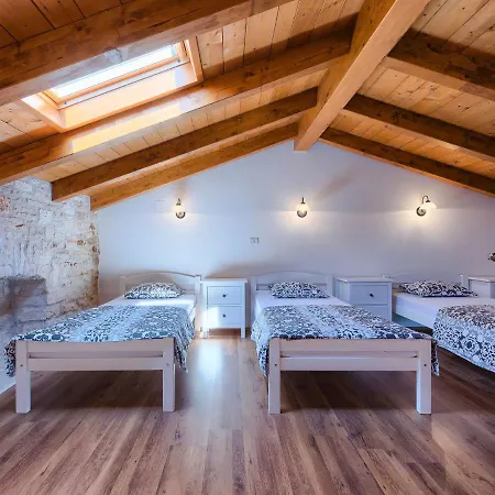 Tatil Evi Juste & Roza By Interhome *